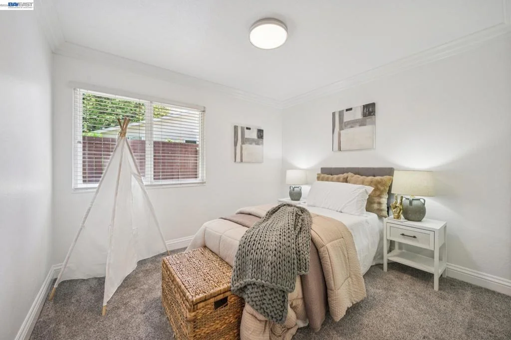 Photo of 238 Delta Pl