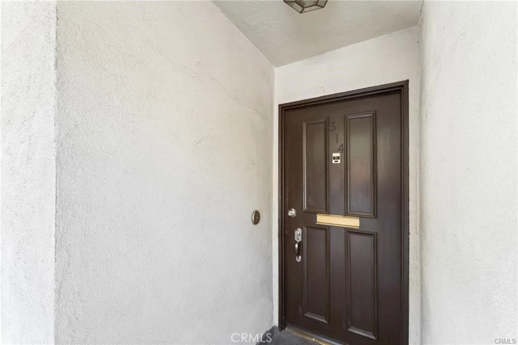 Photo of Unit 314 at 1935 Alpha Road