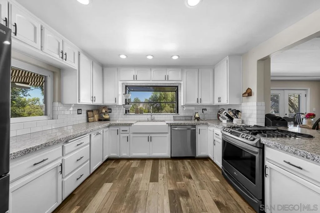 Photo of 2110 Via Corina
