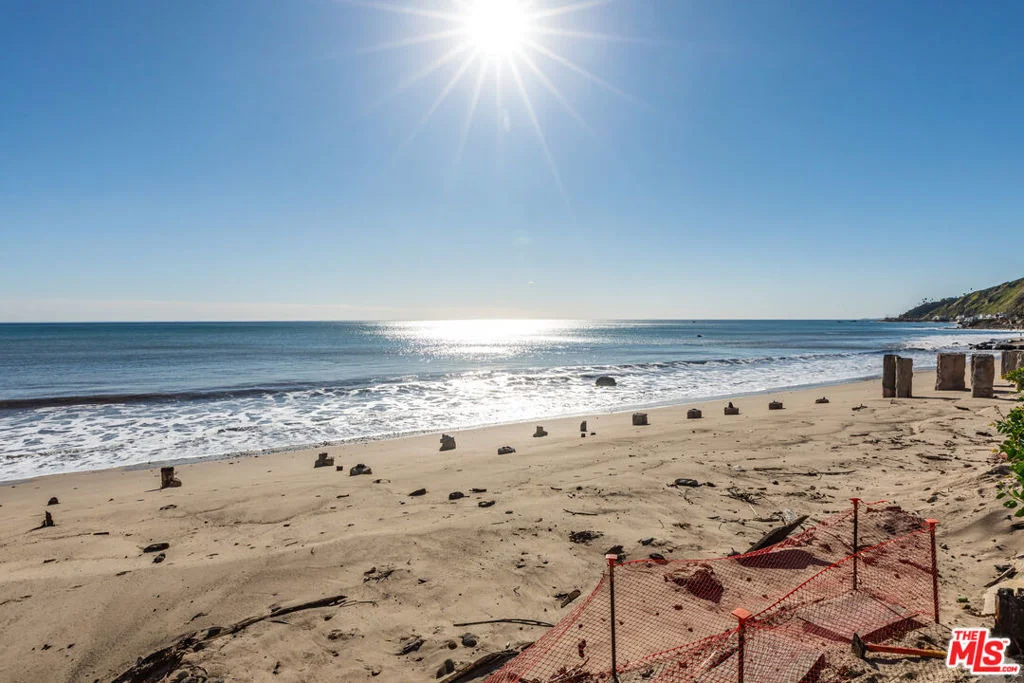 Photo of 19042 Pacific Coast Highway