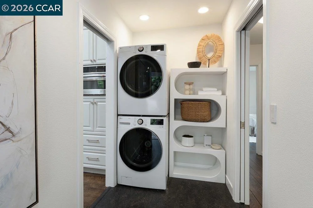Photo of 187 Moraga Way