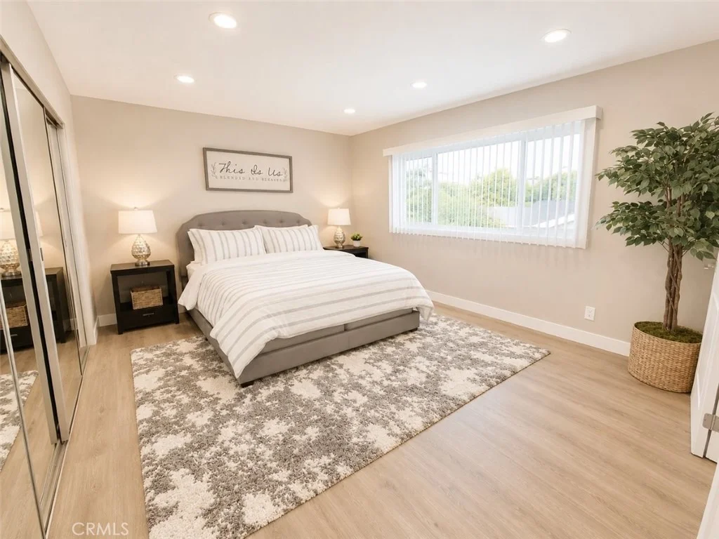 Photo of 401 Eton