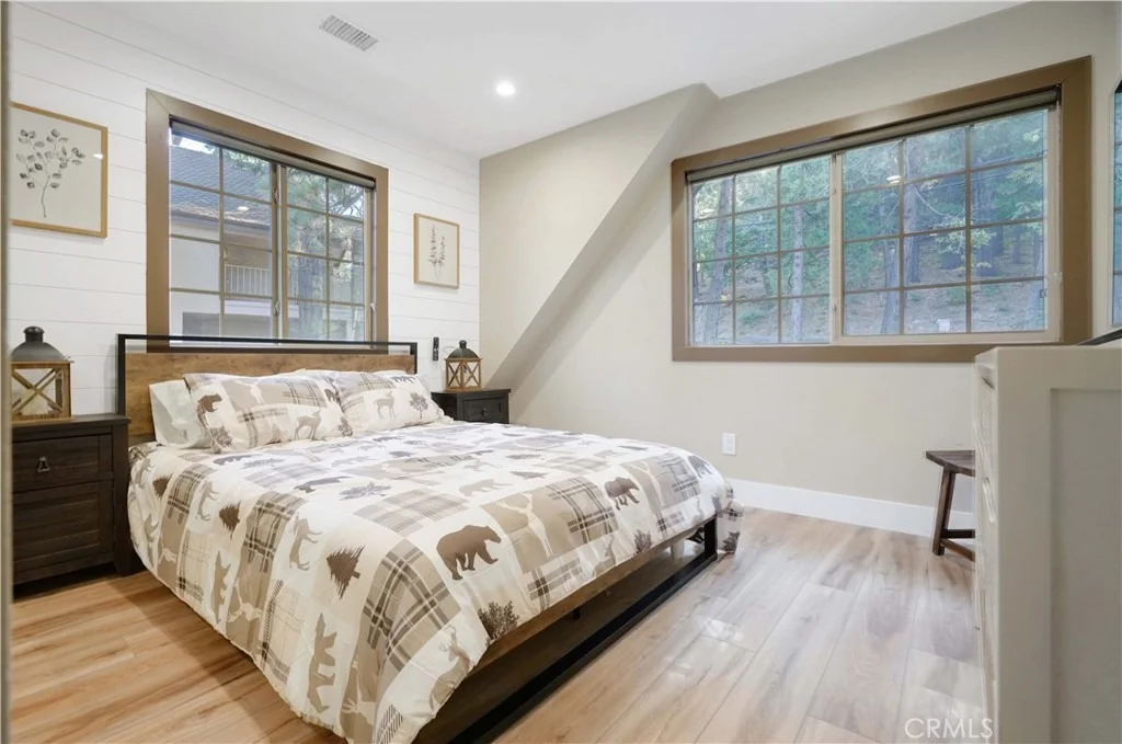 Photo of 135 S Fairway Drive