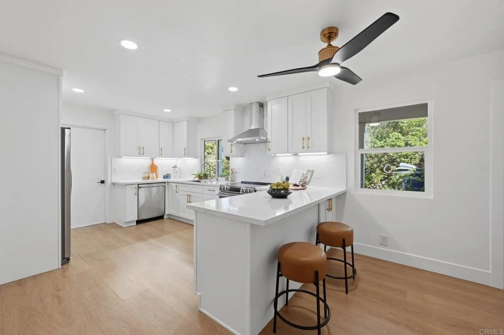 Photo of 5625 Lake Vista Drive