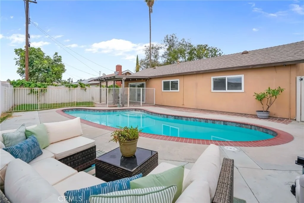 Photo of 7321 Colombia Drive