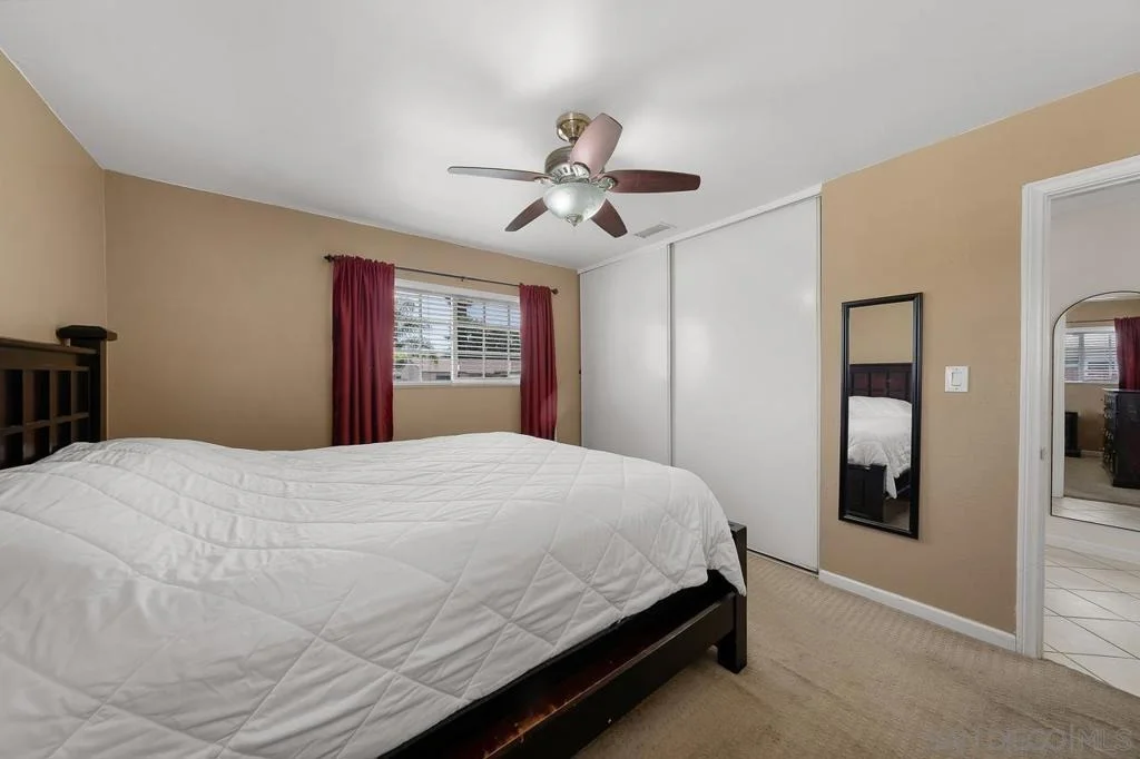 Photo of 922 Denise Ln