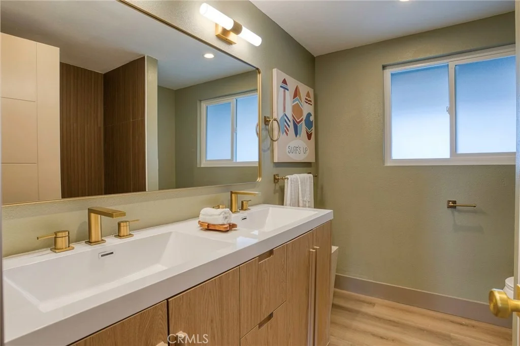 Photo of 25112 Northrup Drive