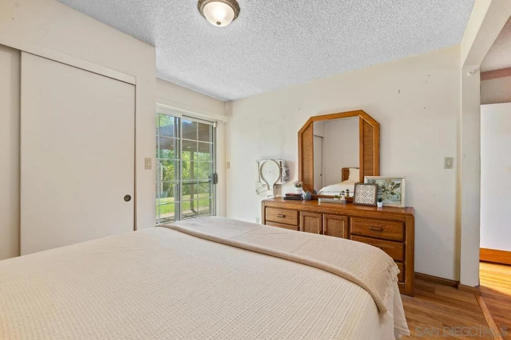 Photo of 6031 Sinton