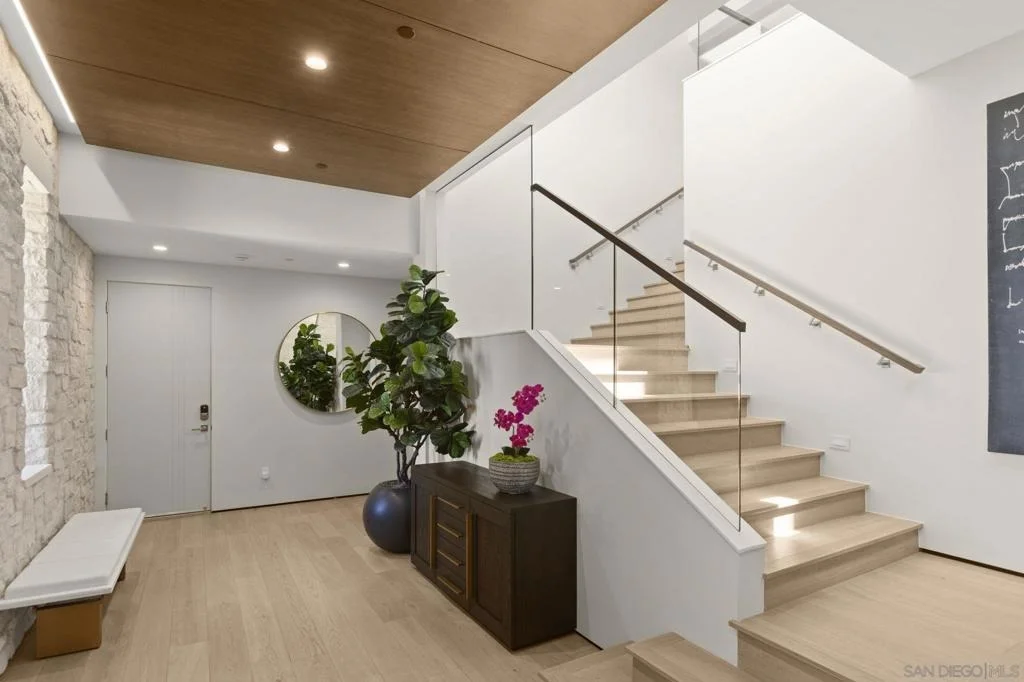 Photo of 6349 Castejon