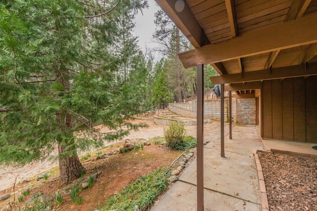 Photo of 410 Lake Forest Dr.