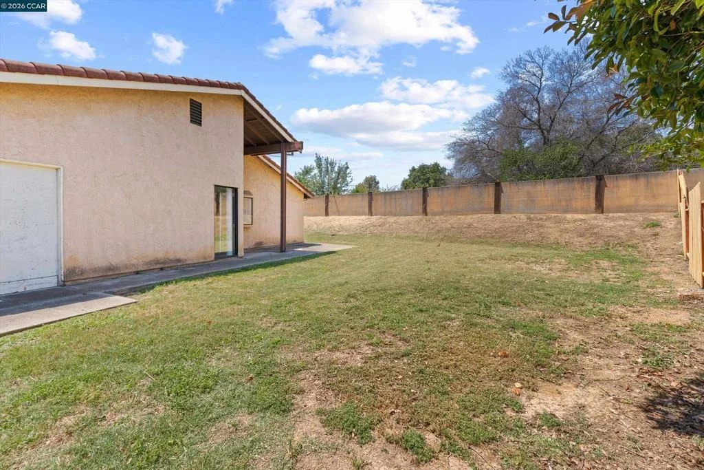 Photo of 3167 Osuna Way