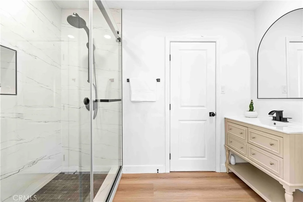 Photo of 8166 Borson