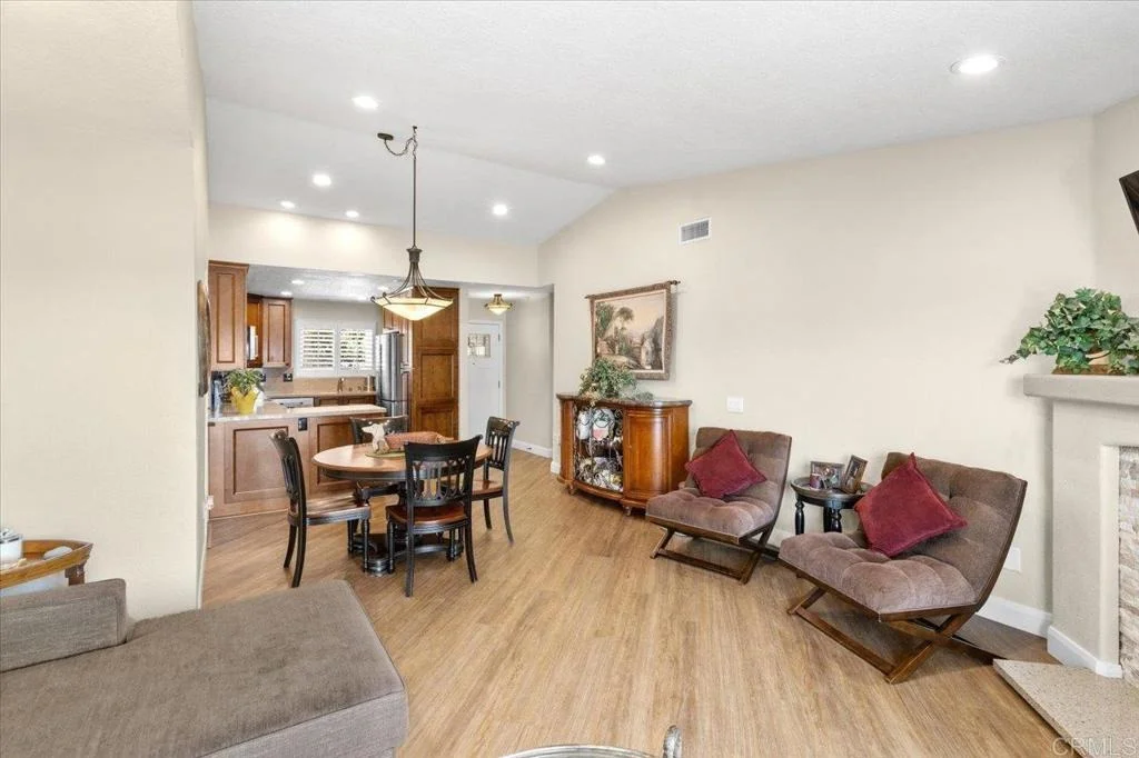 Photo of 1221 Soria