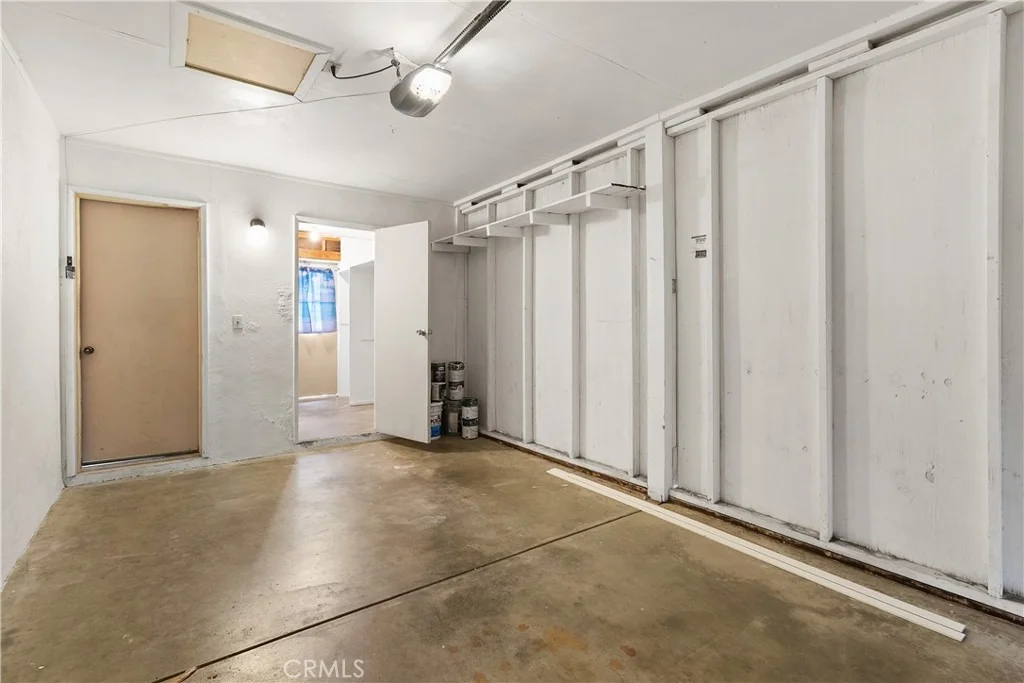 Photo of 25811 Middlebury