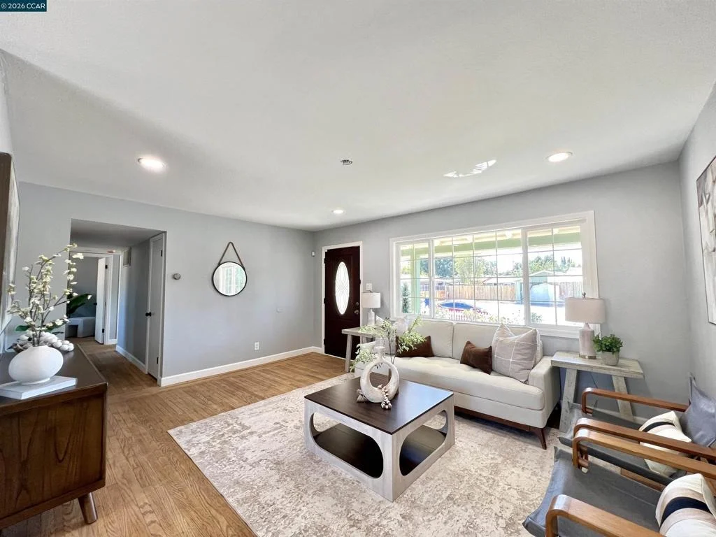 Photo of 1192 Aspen Dr