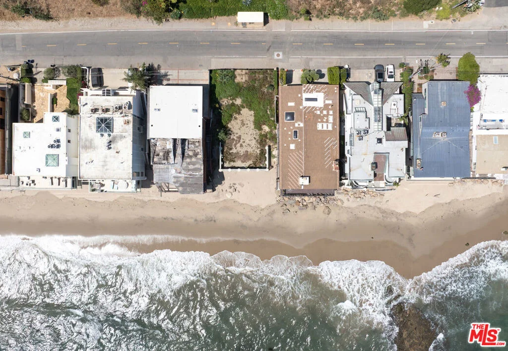 Photo of 25260 Malibu Road