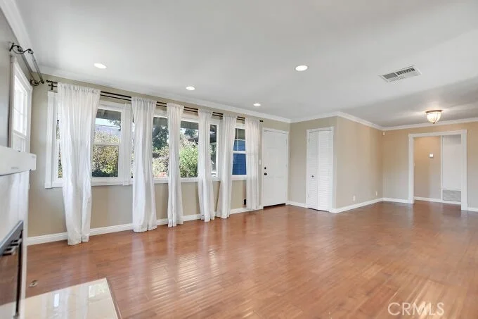 Photo of 422 W Ada Avenue