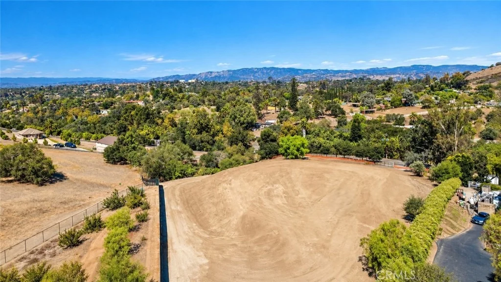 Photo of 3261 Live Oak Park
