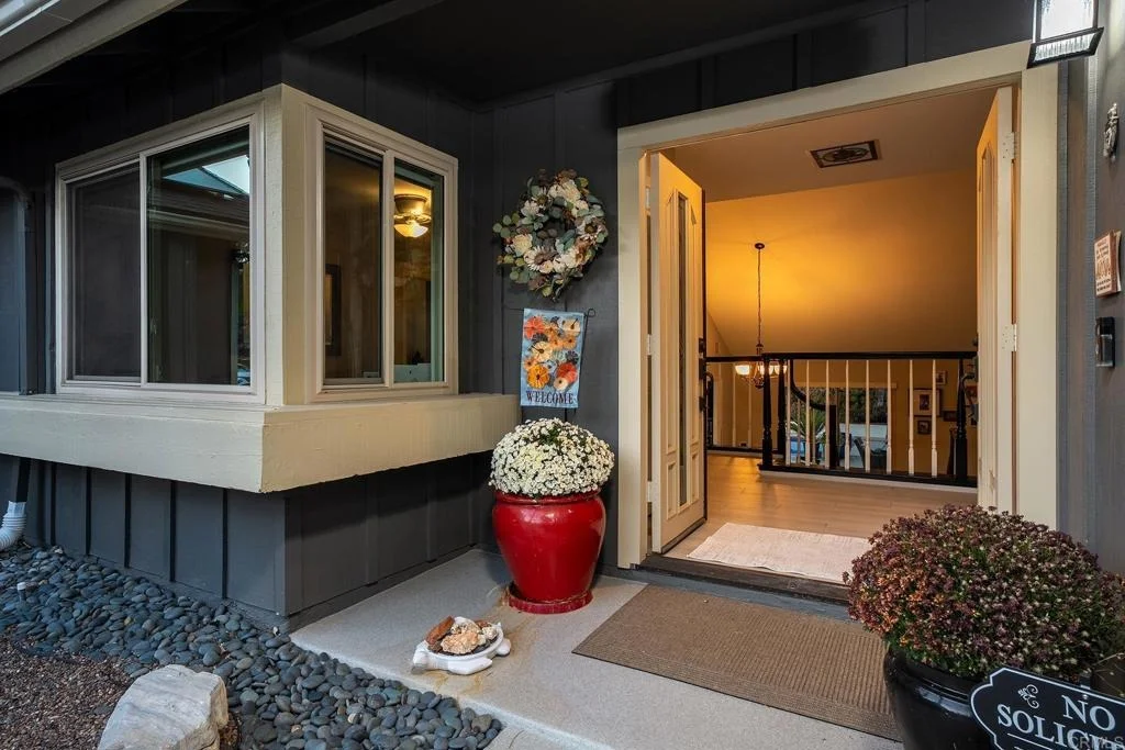 Photo of 1240 Foote Path Way