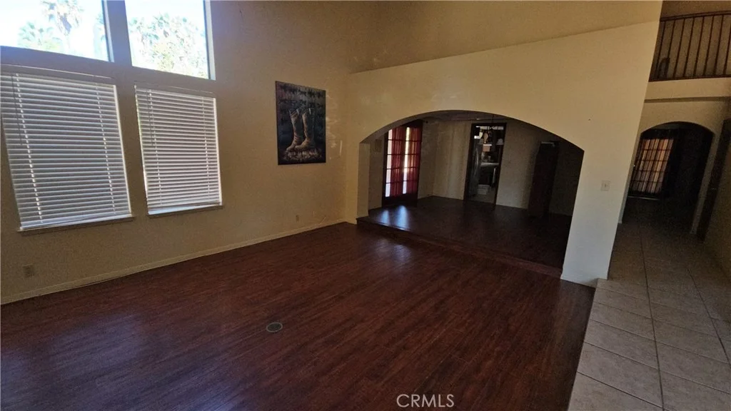 Photo of 2073 Gainsborough