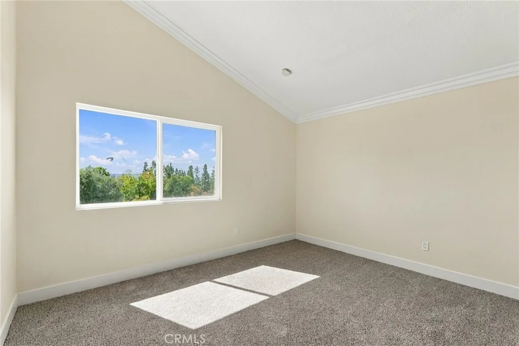 Photo of 9086 Hillside