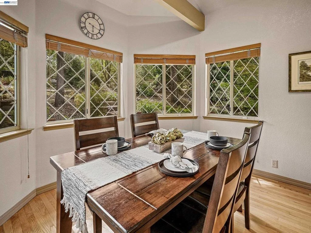 Photo of 8681 Winding Way