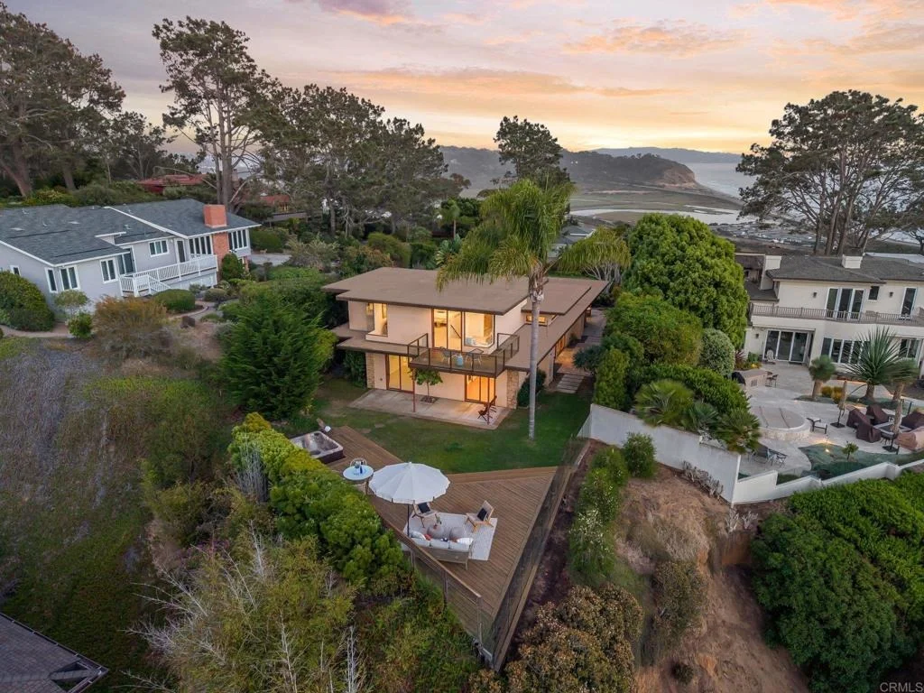 Photo of 280 Torrey Pines Terrace