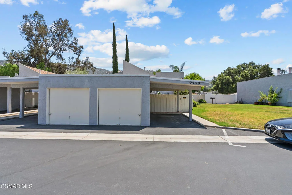 Photo of Unit D at 6408 Katherine Road