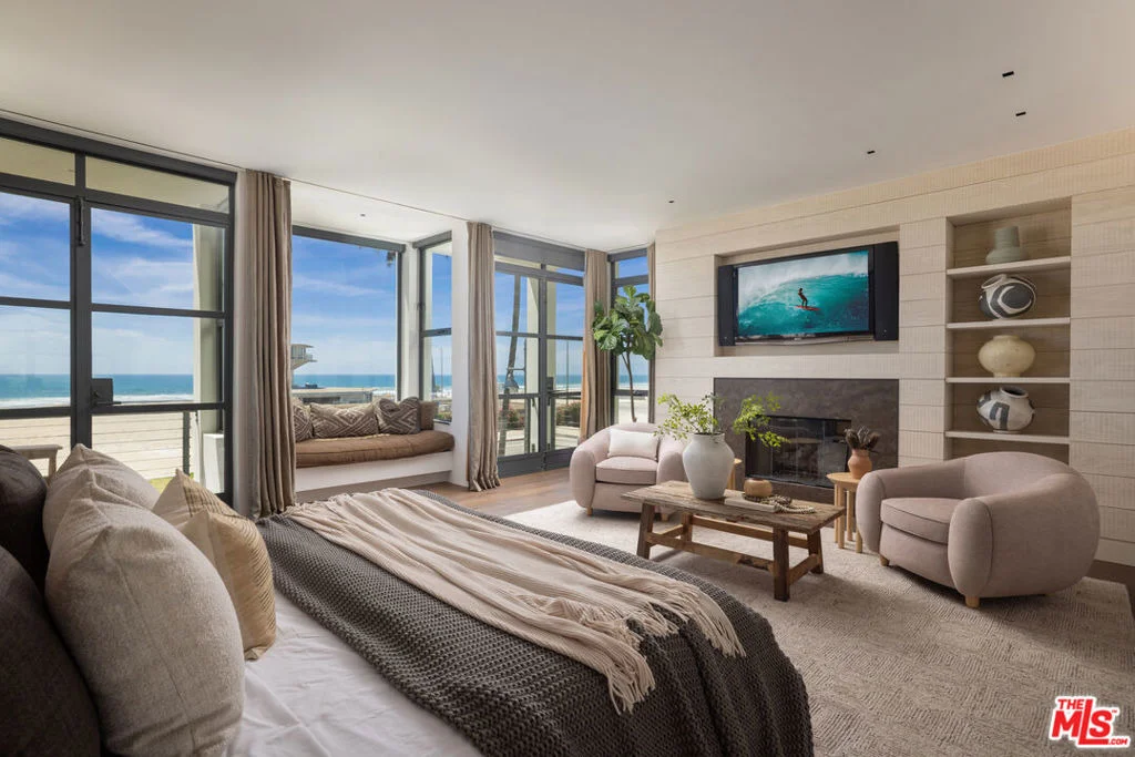 Photo of 2311 Ocean Front Walk