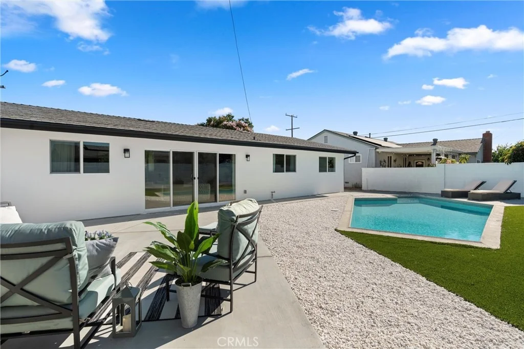 Photo of 8591 Greenleaf Avenue