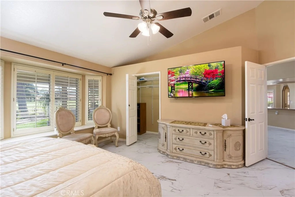 Photo of 2591 Peach Tree