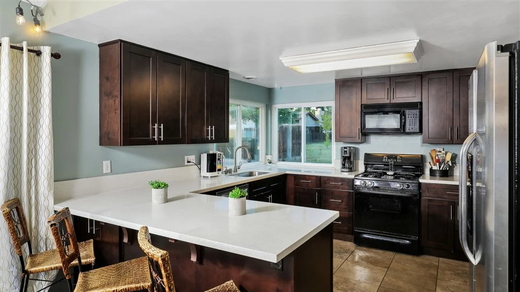 Photo of 10110 Cliffside Pl