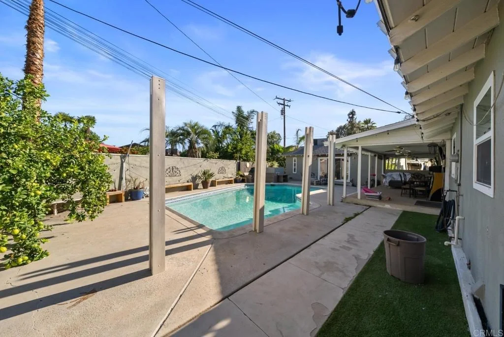 Photo of 2951 Mockingbird Lane