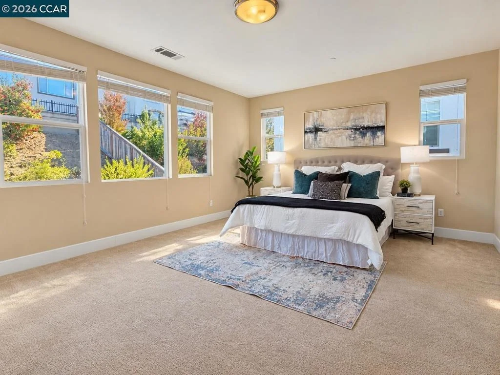 Photo of 1096 Gardenia Loop