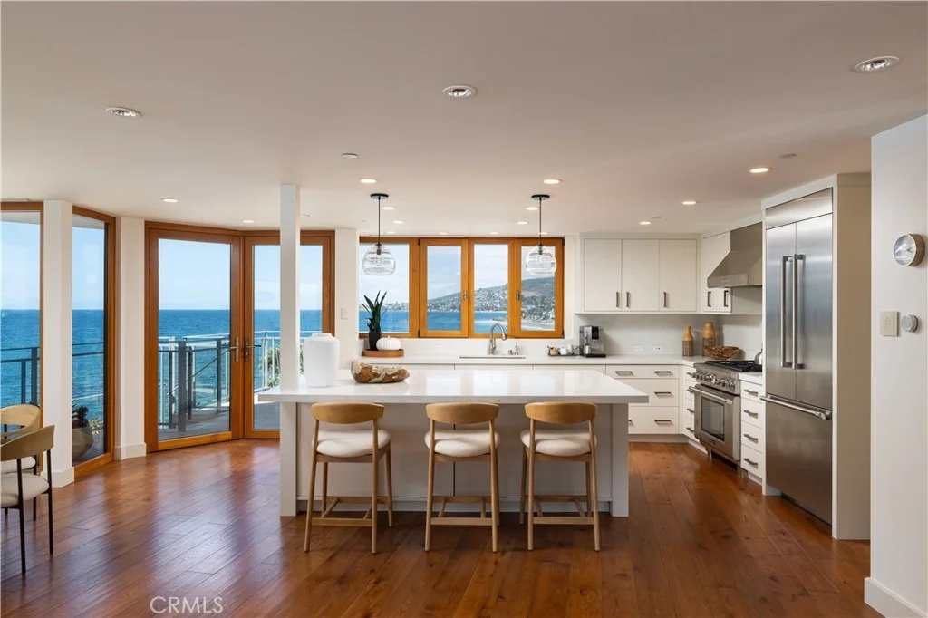 Photo of 1901 Ocean Way