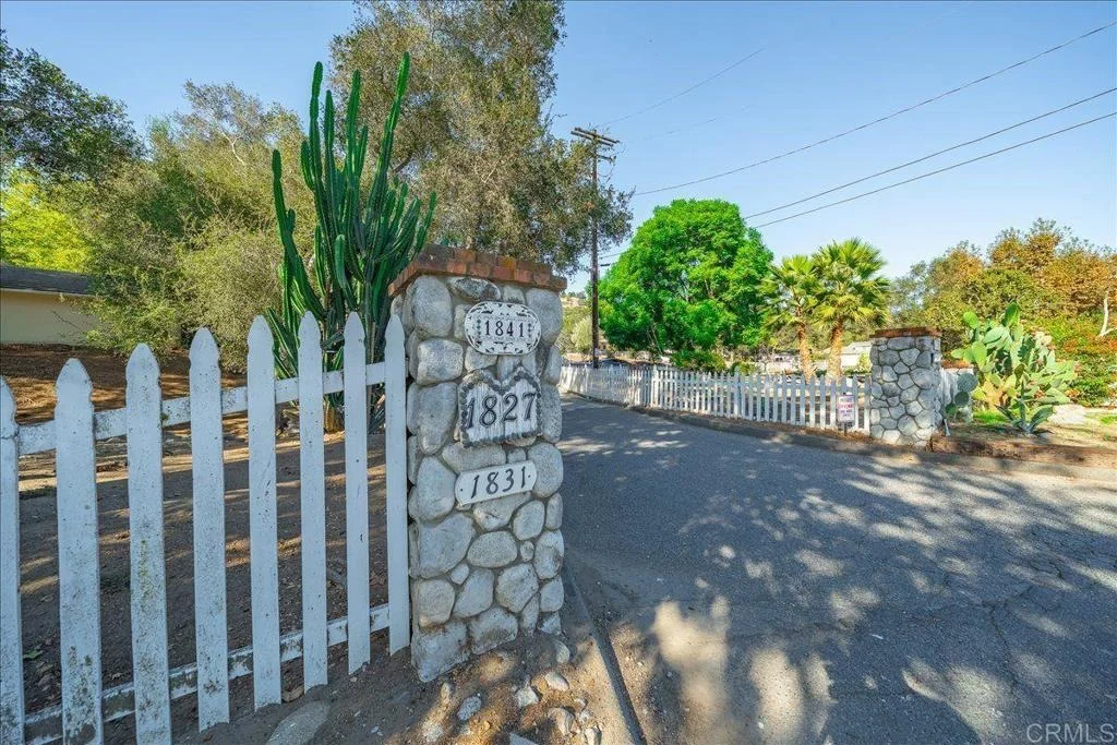 Photo of 1841 Tecalote Drive
