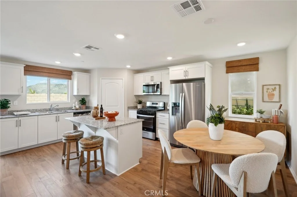 Photo of 27322 Aurora Avenue