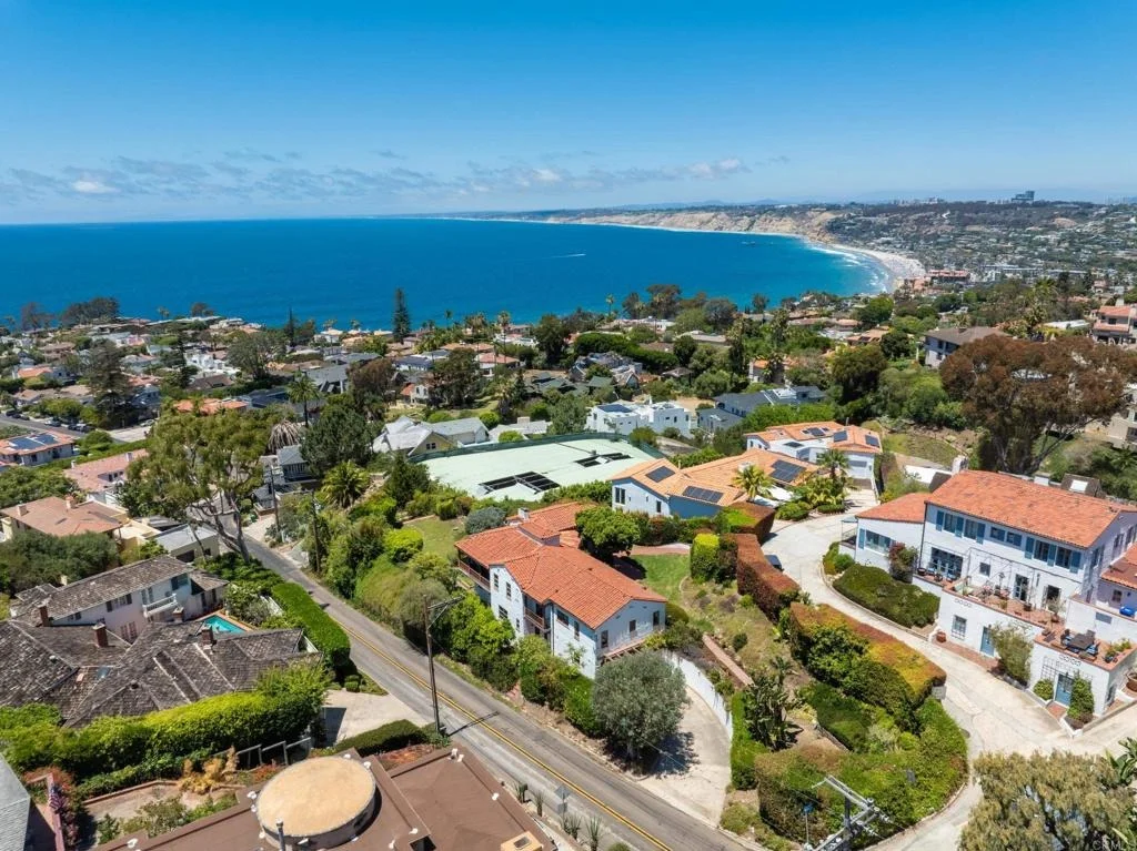 Photo of 1406 La Jolla Knoll