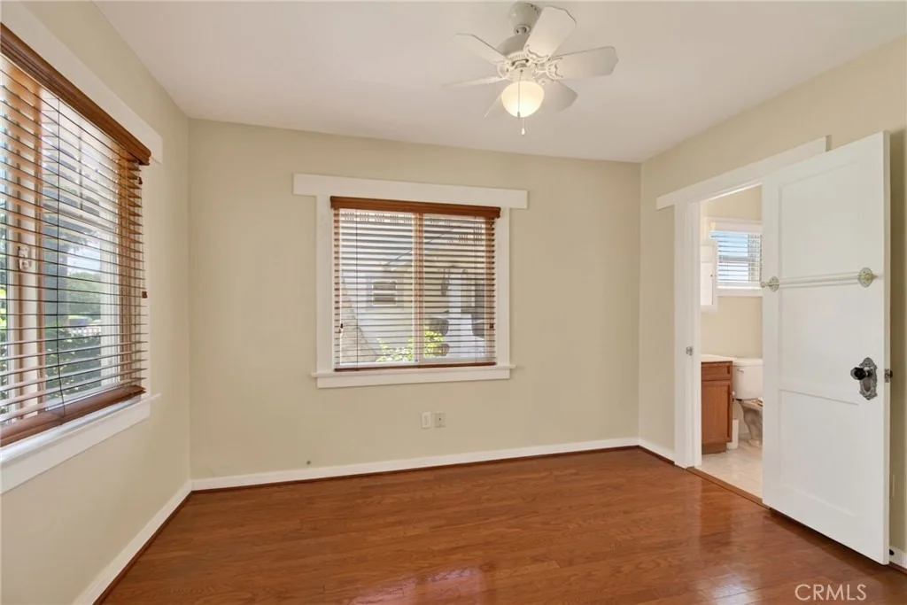 Photo of 3660 Linwood