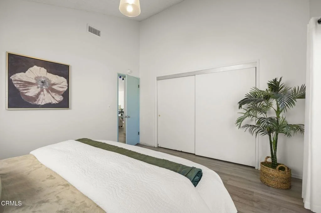 Photo of 261 Hollywood Boulevard