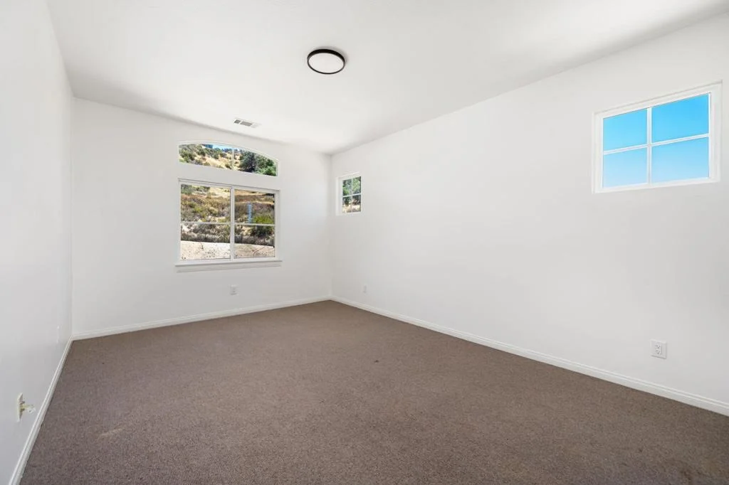 Photo of 13435 Canyon Crest Road