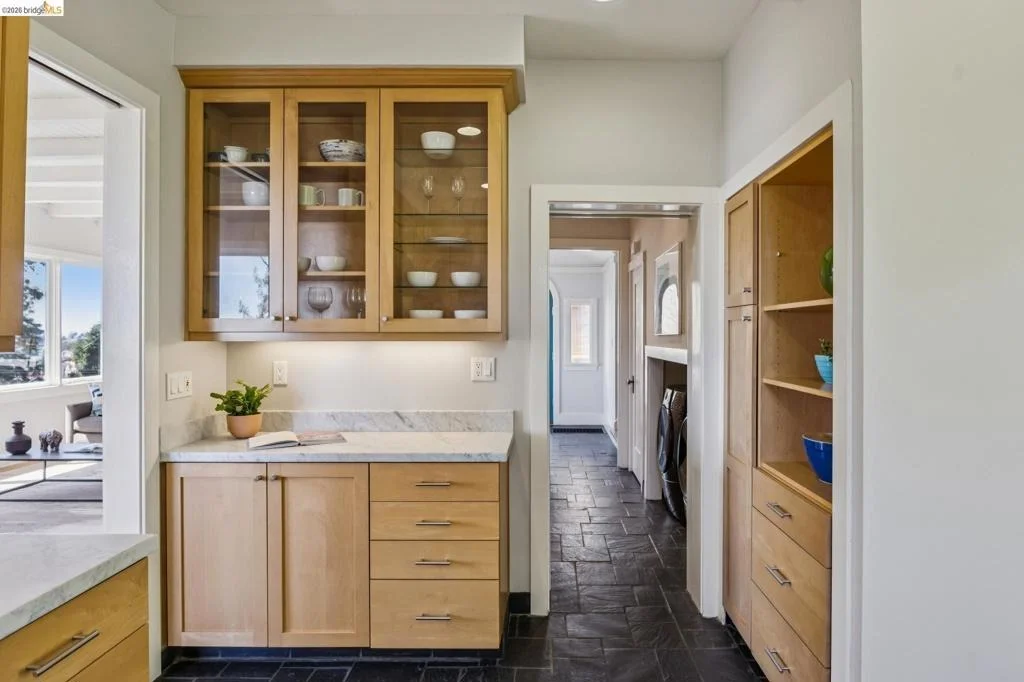 Photo of 8 Mosswood Rd