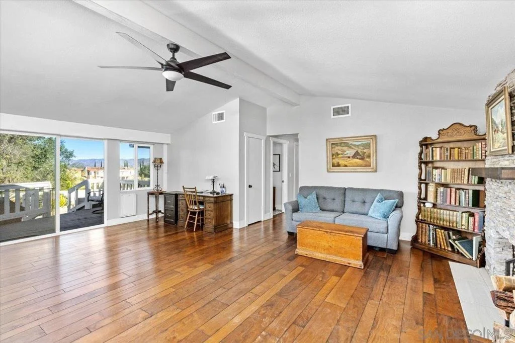 Photo of 1840 Davis