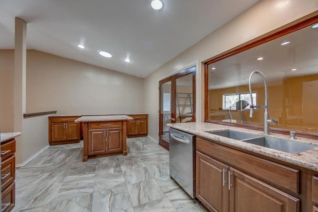 Photo of 813 N Calle Circulo