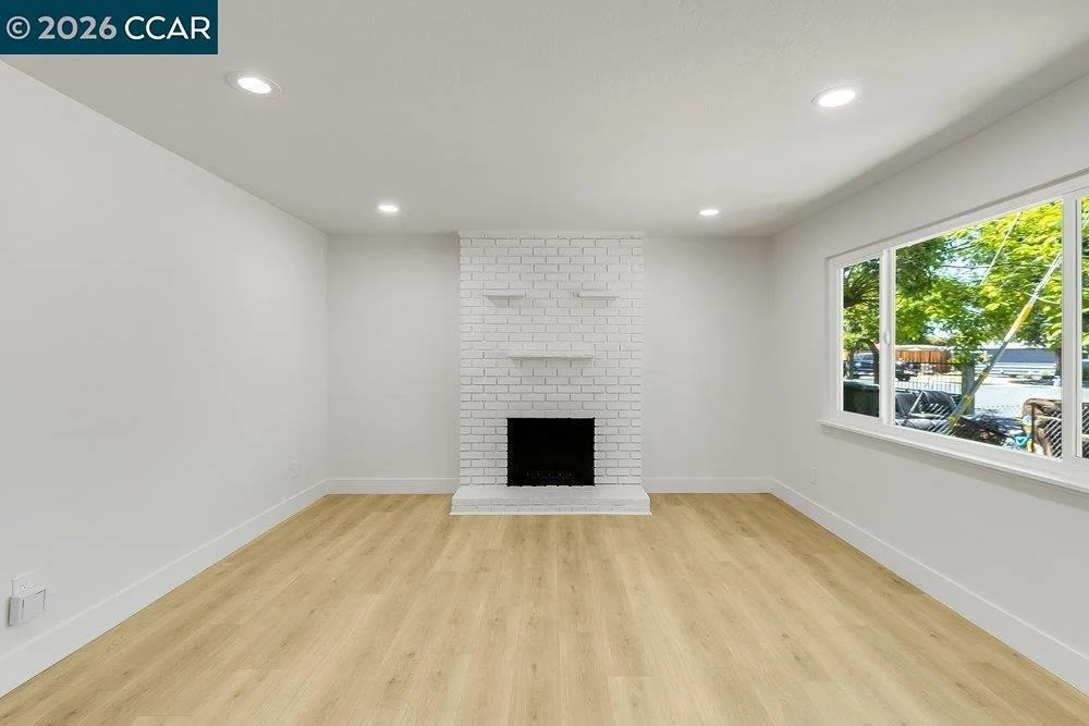 Photo of 1650 Moraga Dr