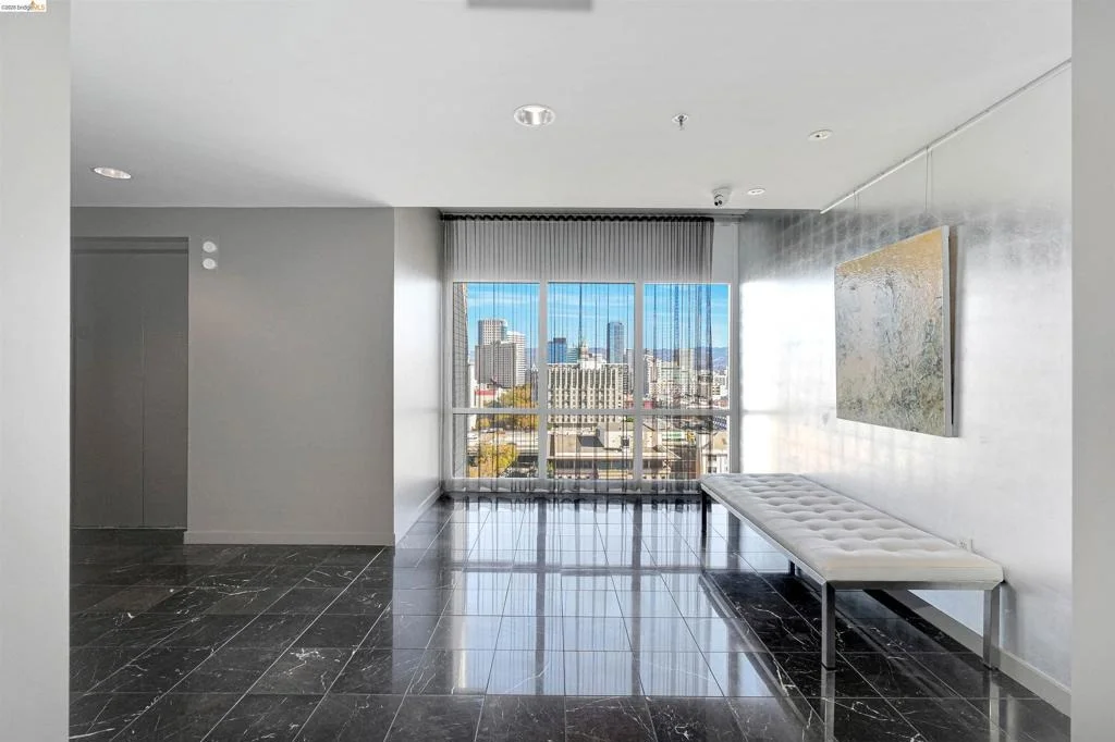 Photo of Unit 1412 at 222 Broadway