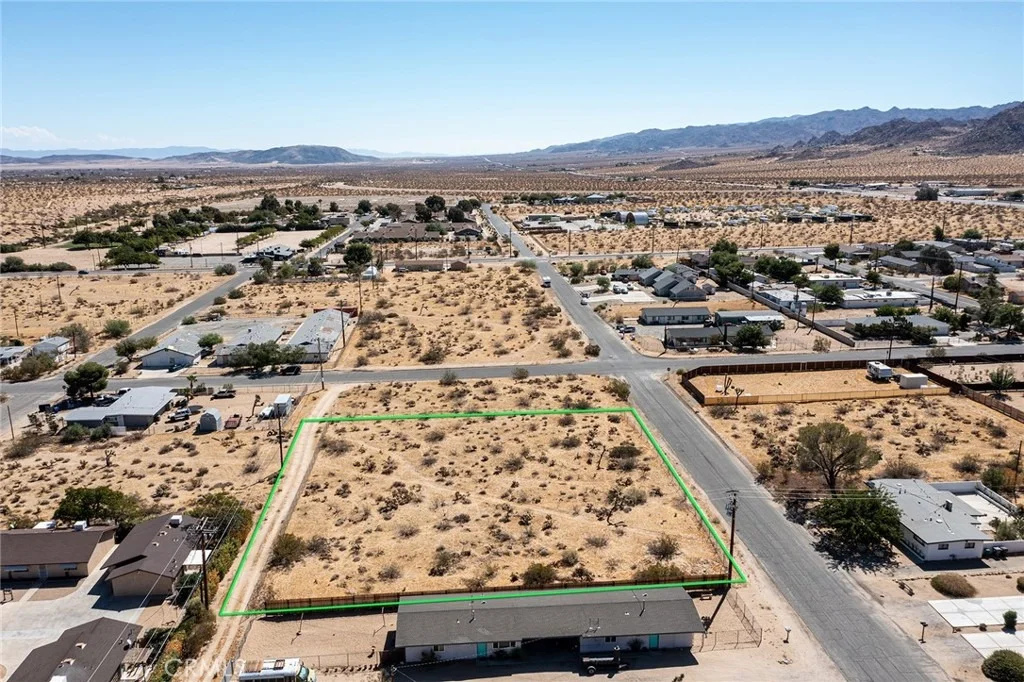 Photo of 61900 Verbena Road
