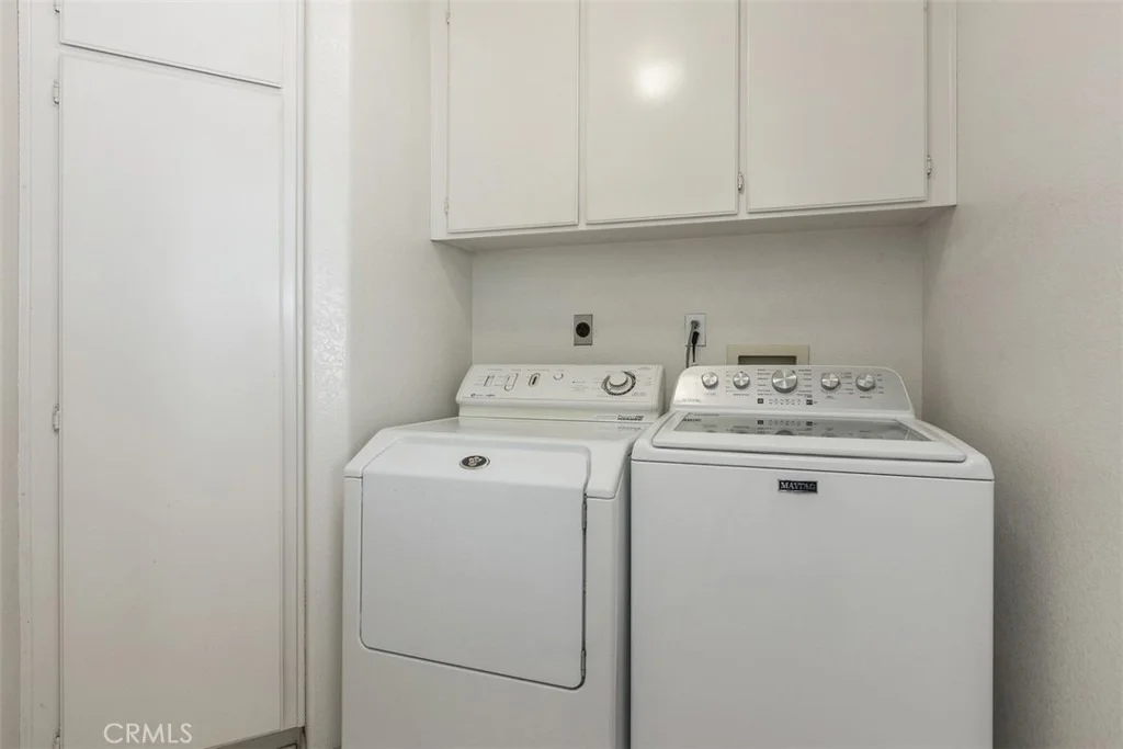 Photo of 4933 Lake Shore Court