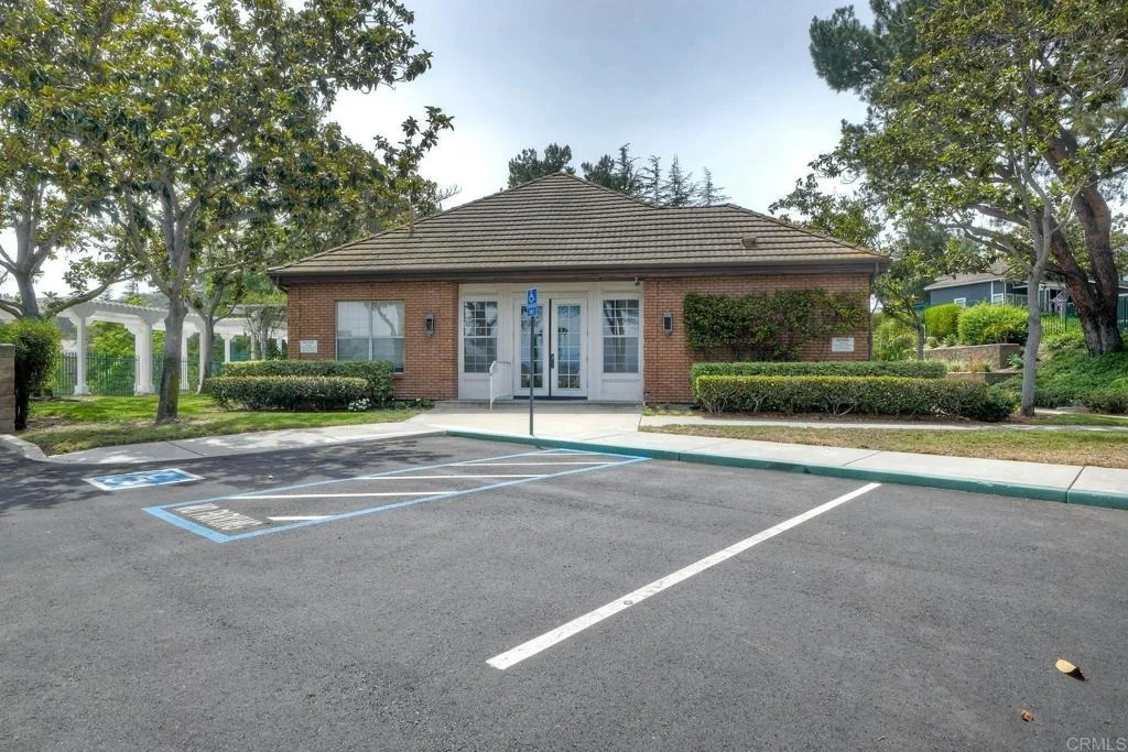 Photo of 975 Rose Arbor Drive