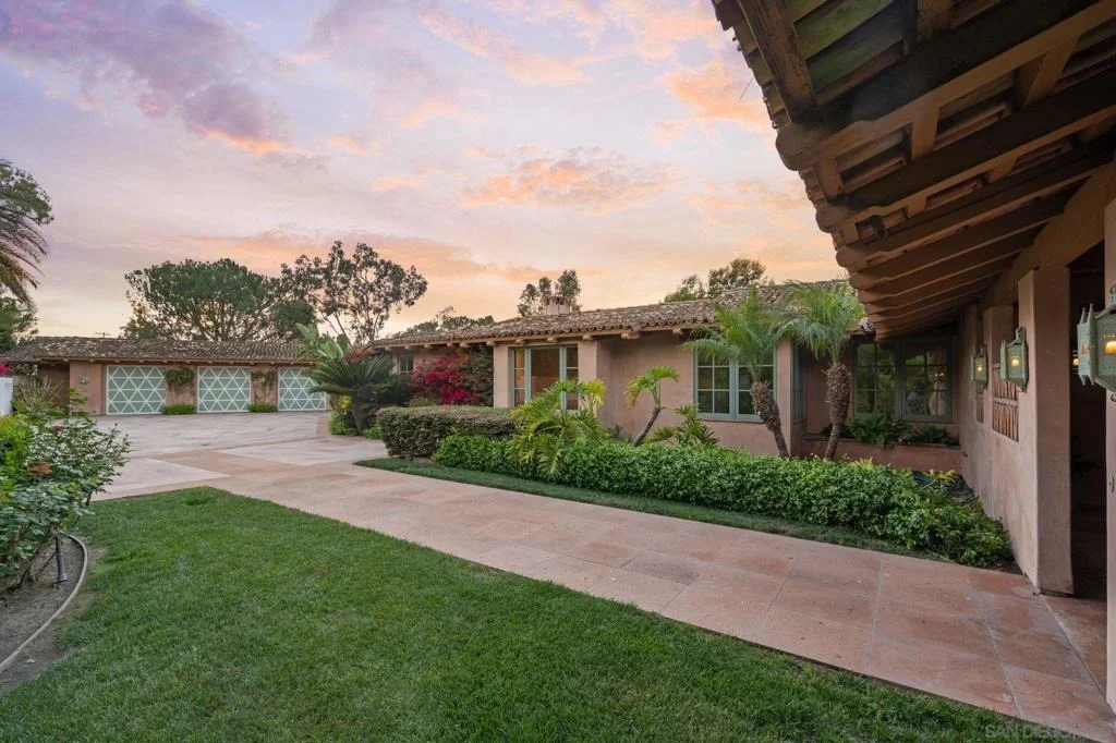 Photo of 6002 Paseo Valencia